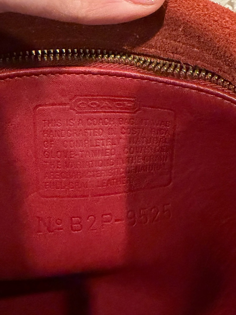 Vintage Coach Red Leather Stewardess 9525 Bag with Gold-Tone Hardware - Picture 15 of 15